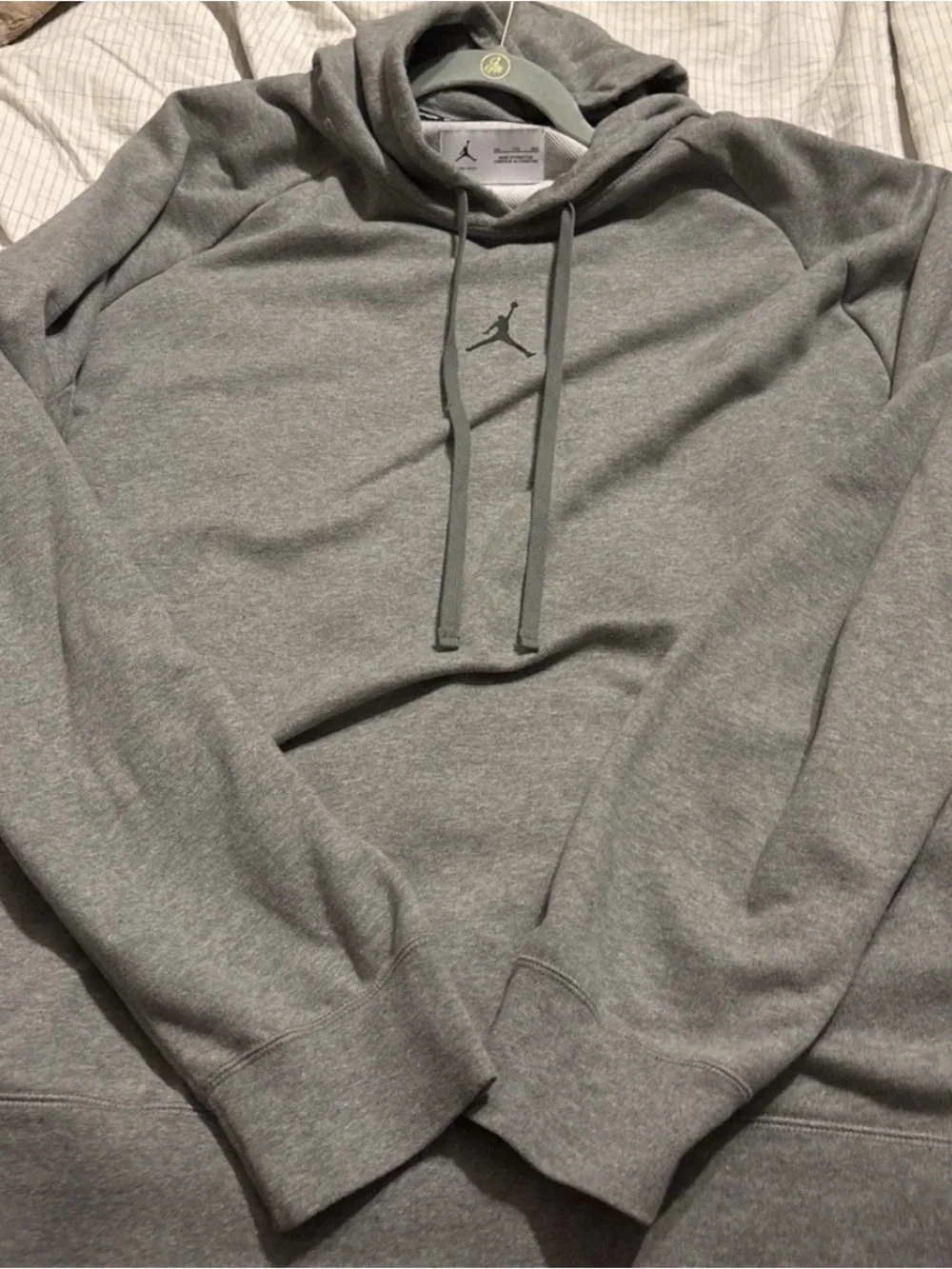 Jordan Men’s Heather Gray Pullover Hoodie with Jumpman Logo